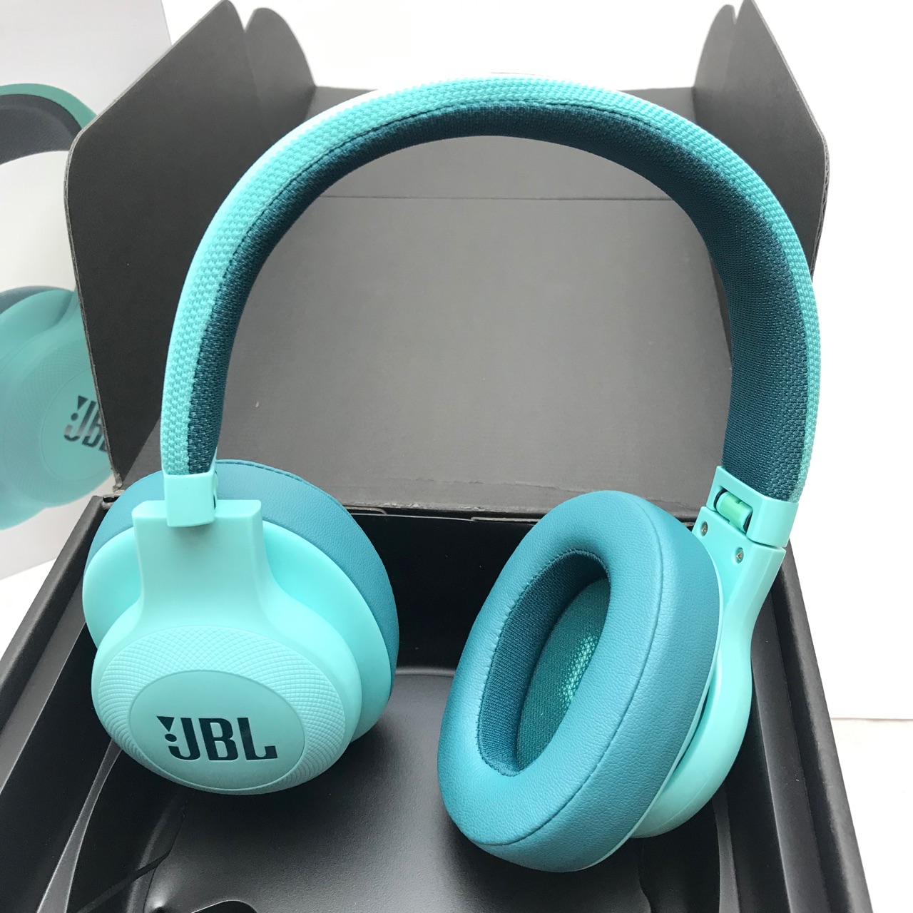 Наушники Bluetooth JBL e55bt